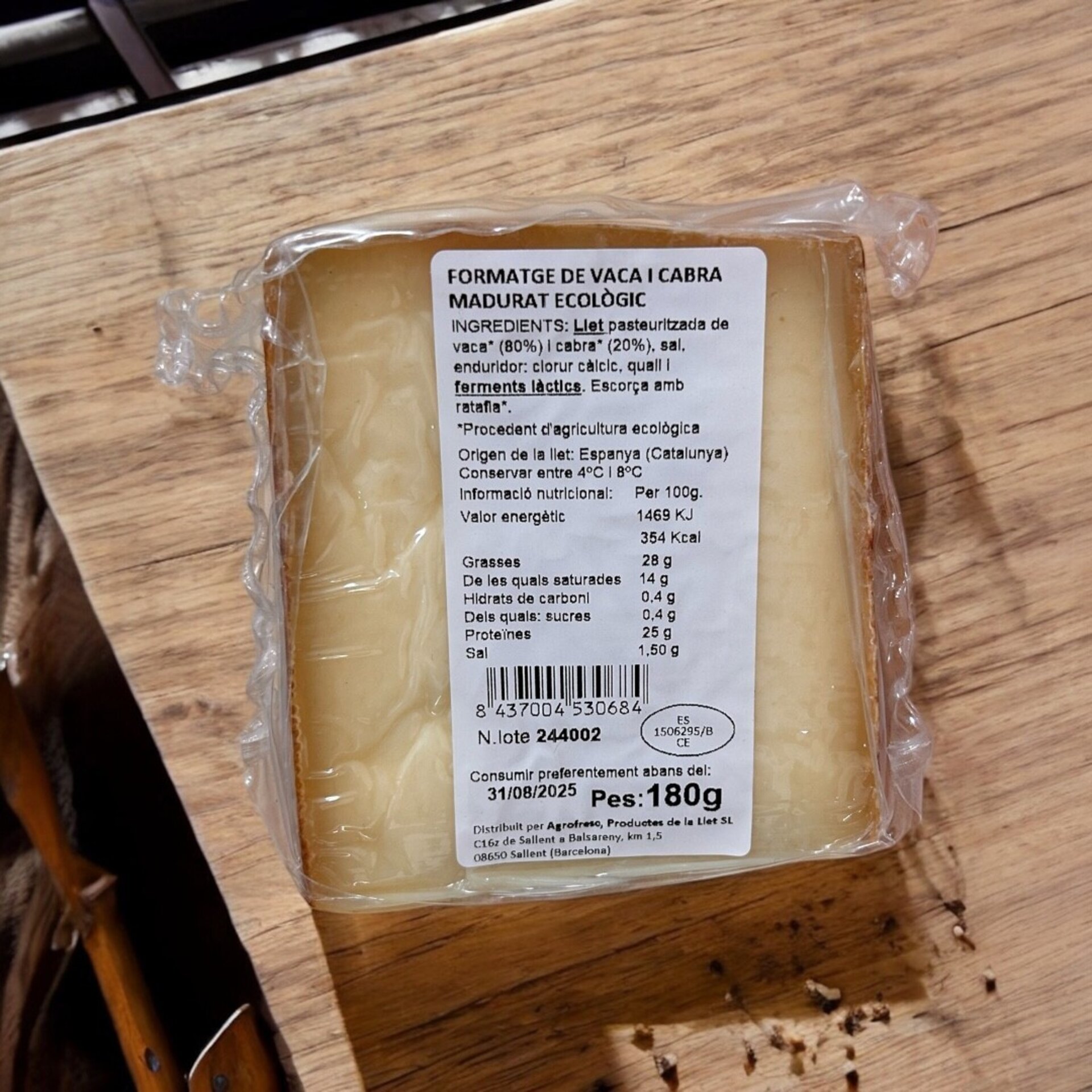 Queso Ecológico de vaca y cabra madurado con ratafía - 3