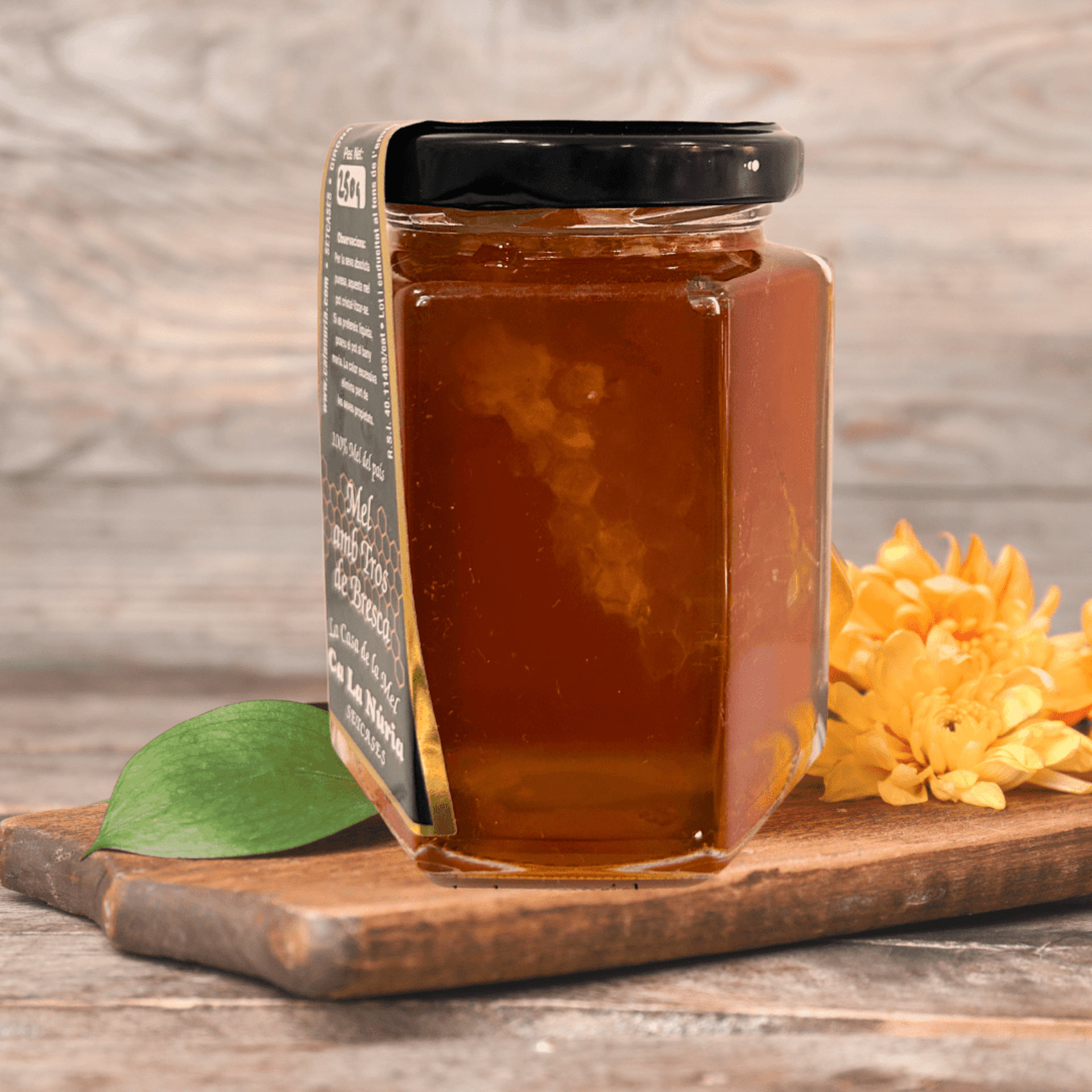 Miel con colmena 250gr. - 2